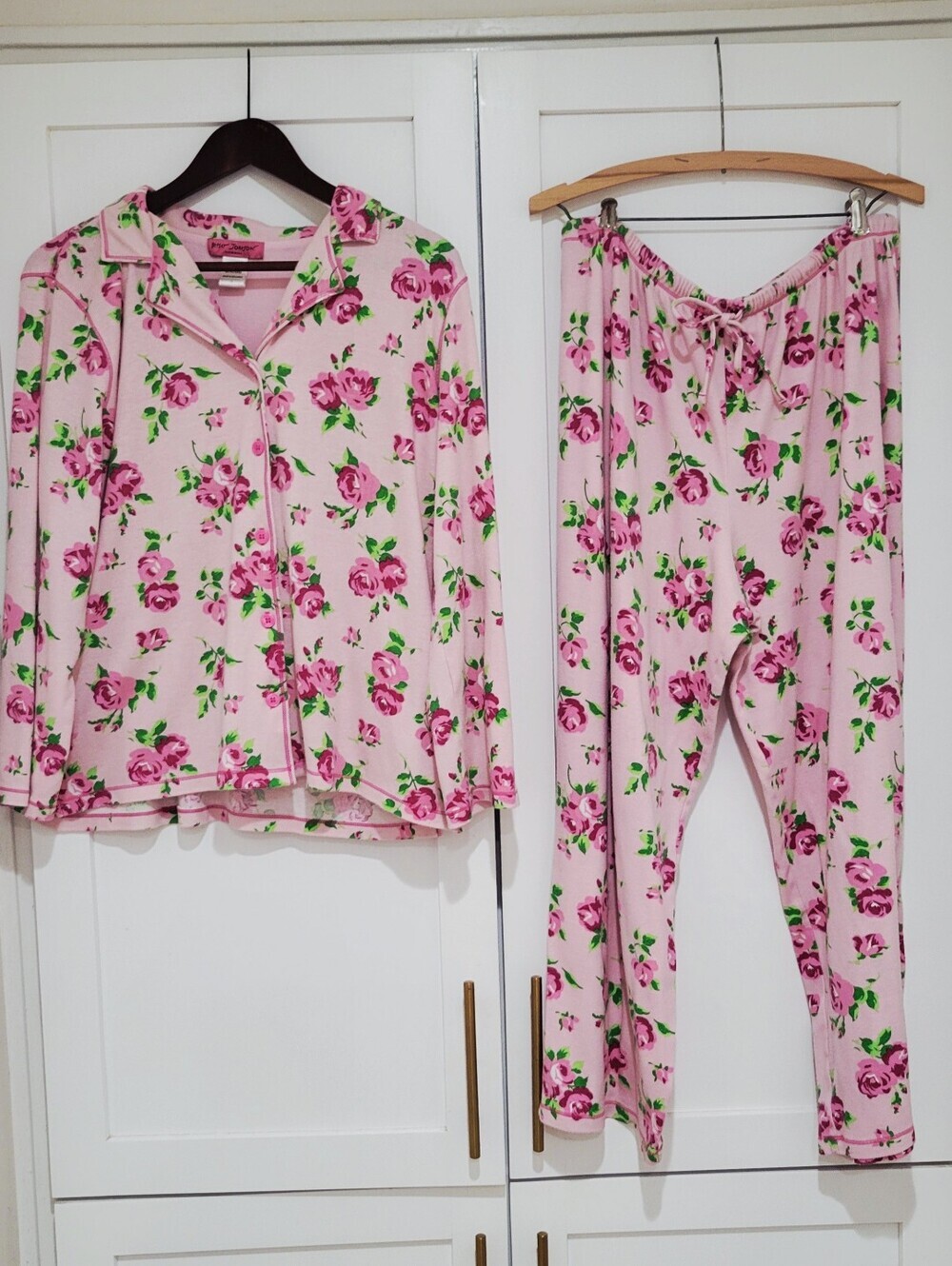 Betsey Johnson Pink Rose Print Two-Piece Pajama Set | Size Large